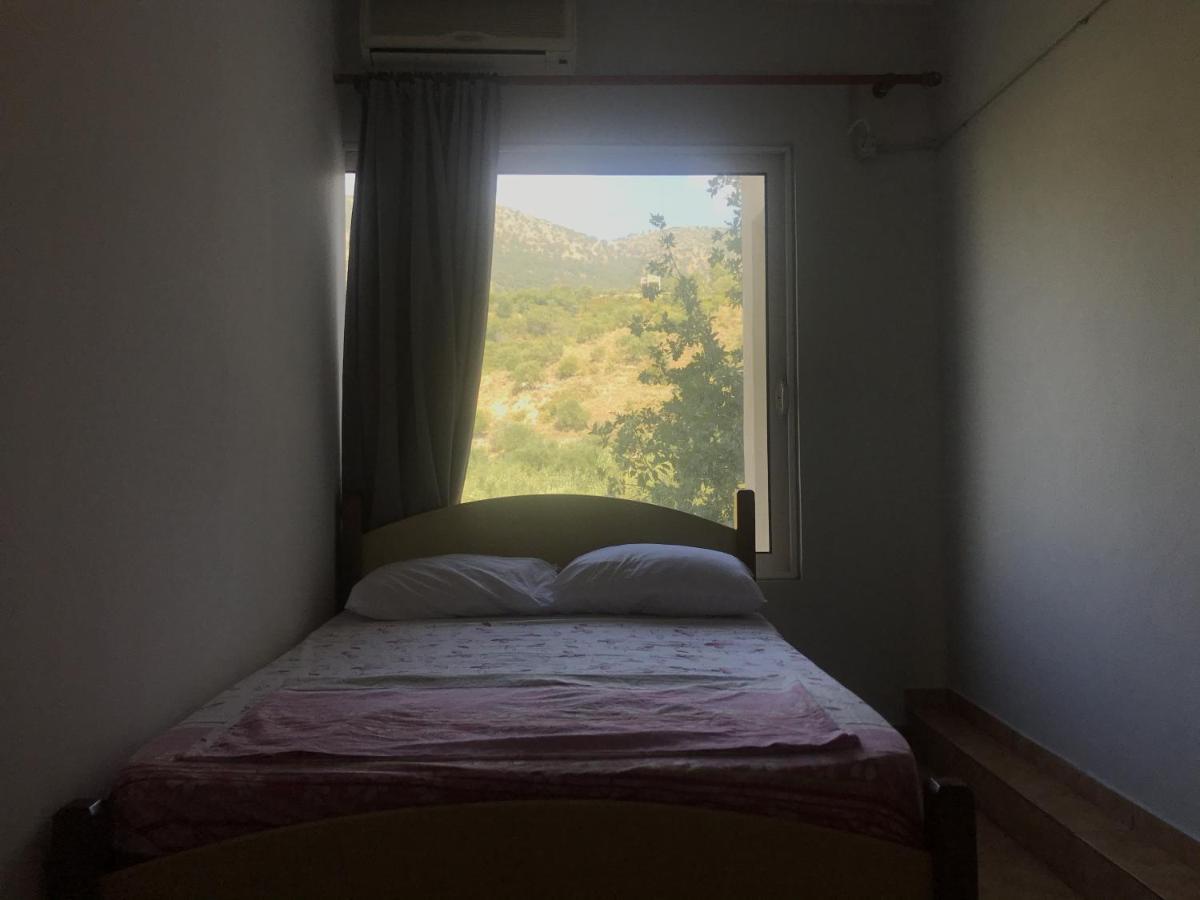 Sun Bakers Hostel Himare Exterior photo